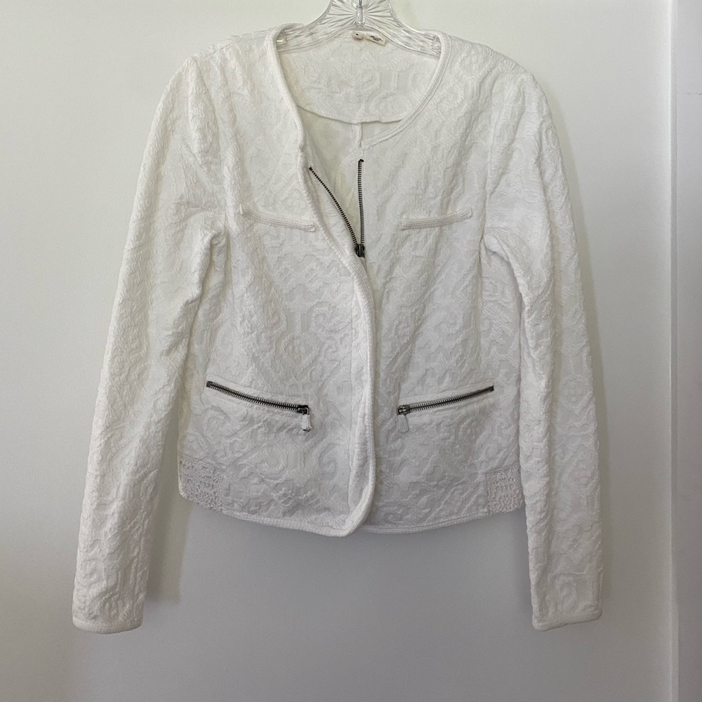 moth white patterned jacket